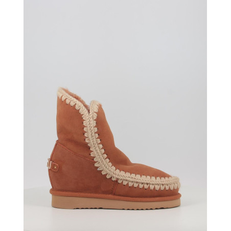 INNER WEDGE SHORT BIG LETTER LOGO