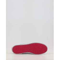 ICONIC SLIP ON SNEAKER